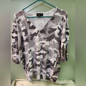 Premise 1xl camo v neck